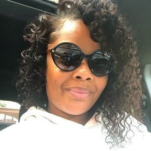 Meet your Posher, Erica